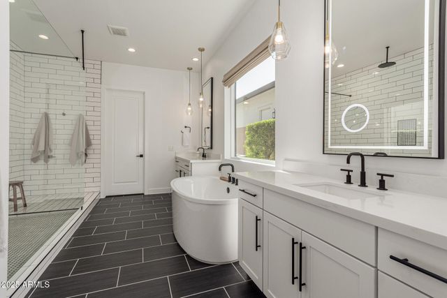 17546 W MONTPELIER Street, Surprise, AZ 85388