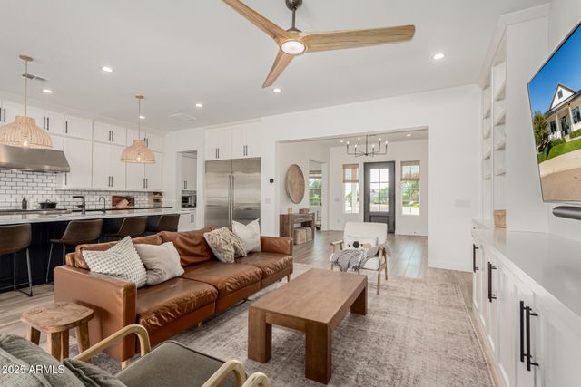 17546 W MONTPELIER Street, Surprise, AZ 85388