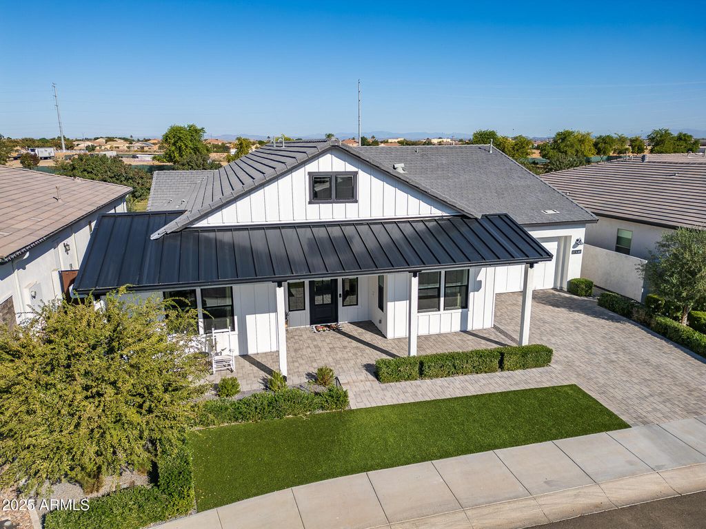 17546 W MONTPELIER Street, Surprise, AZ 85388 — photo 3
