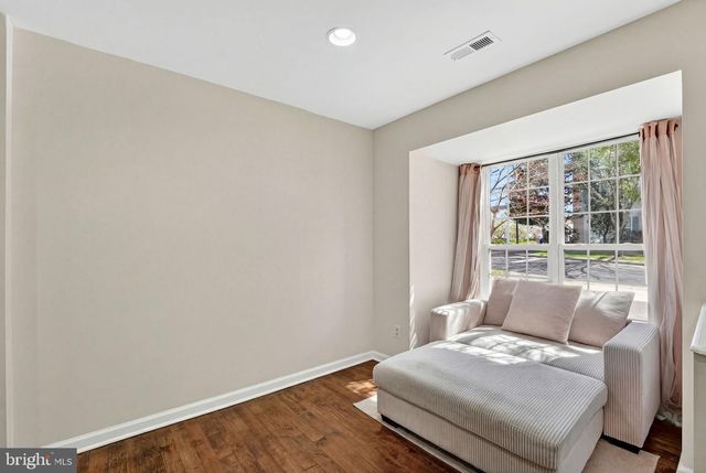 42996 ASTELL ST, Chantilly, VA 20152