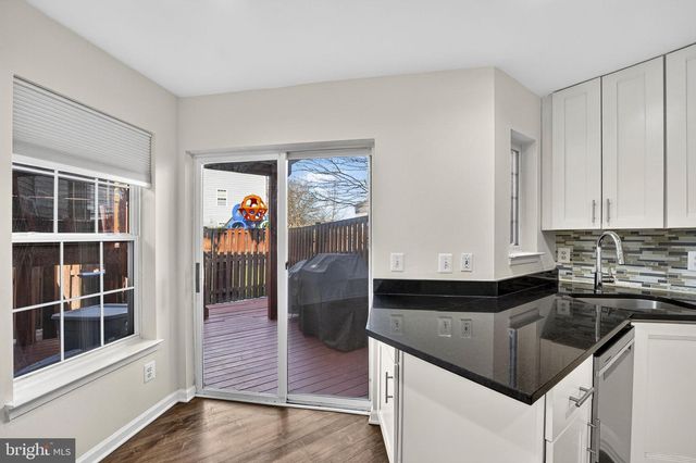 42996 ASTELL ST, Chantilly, VA 20152