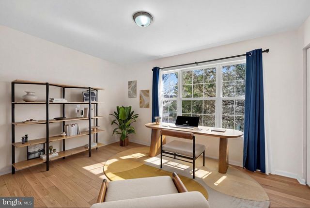 42996 ASTELL ST, Chantilly, VA 20152