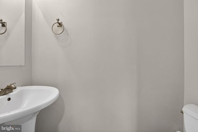 42996 ASTELL ST, Chantilly, VA 20152