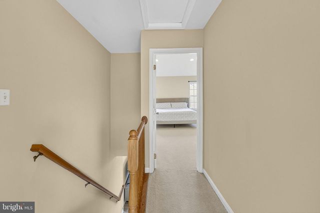 42996 ASTELL ST, Chantilly, VA 20152