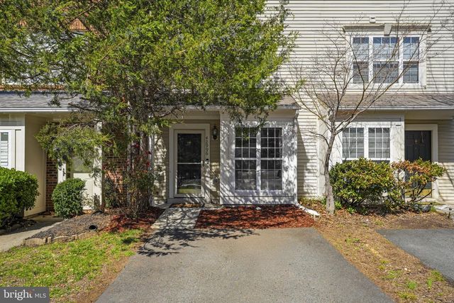 42996 ASTELL ST, Chantilly, VA 20152