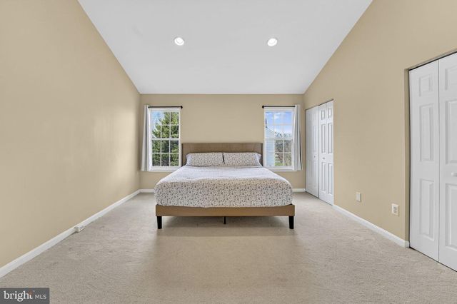 42996 ASTELL ST, Chantilly, VA 20152