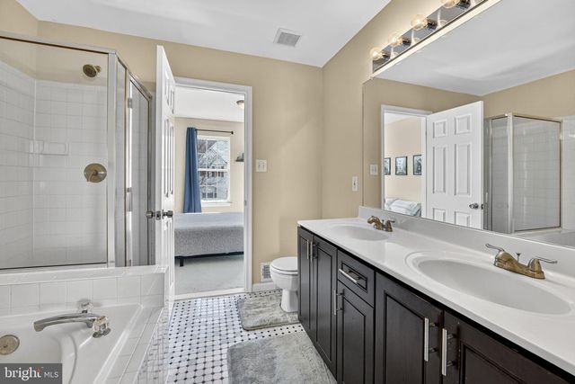 42996 ASTELL ST, Chantilly, VA 20152