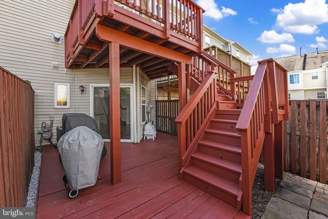 42996 ASTELL ST, Chantilly, VA 20152