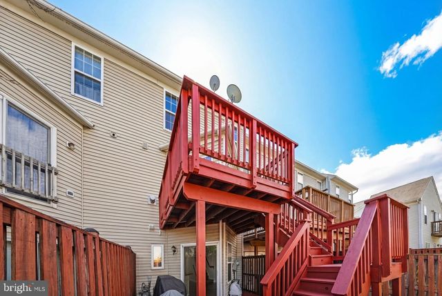 42996 ASTELL ST, Chantilly, VA 20152