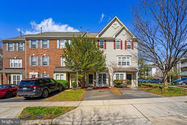 42996 ASTELL ST, Chantilly, VA 20152