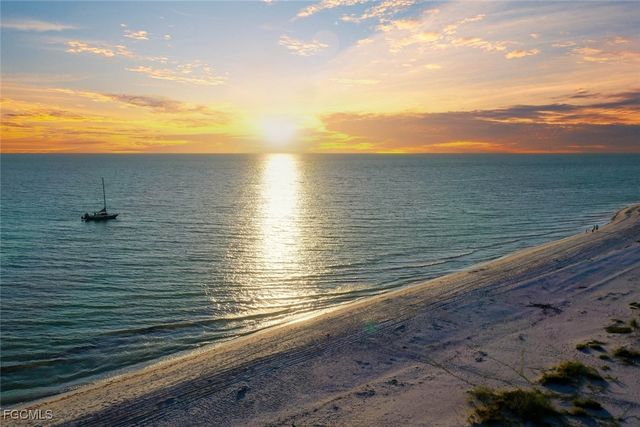 4717 Rue Belle Mer, Sanibel, FL 33957