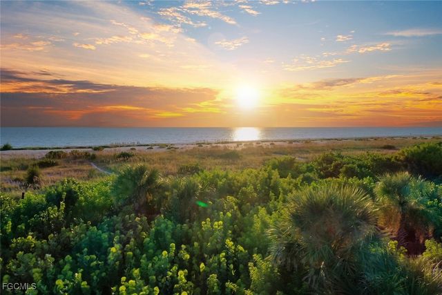 4717 Rue Belle Mer, Sanibel, FL 33957