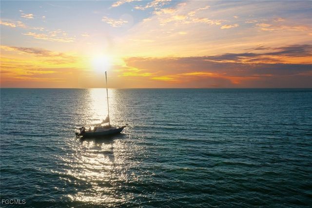 4717 Rue Belle Mer, Sanibel, FL 33957