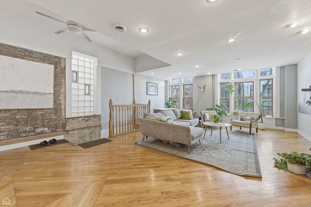 822 N Wood Street, Chicago, IL 60622