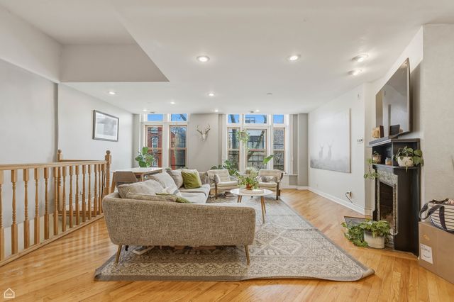 822 N Wood Street, Chicago, IL 60622