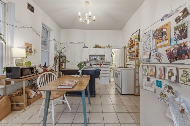 822 N Wood Street, Chicago, IL 60622