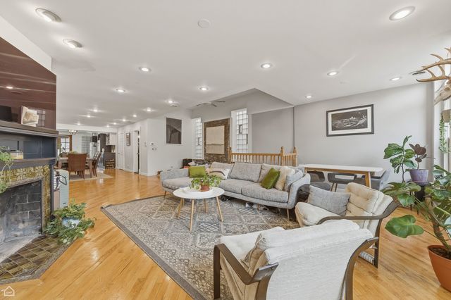 822 N Wood Street, Chicago, IL 60622