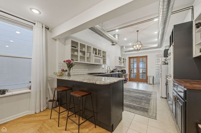 822 N Wood Street, Chicago, IL 60622