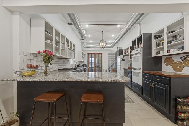 822 N Wood Street, Chicago, IL 60622