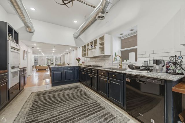 822 N Wood Street, Chicago, IL 60622