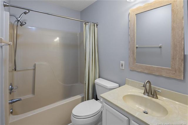 94 S Hillside Drive, Spring Lake, NC 28390