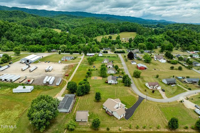 313 Lily Lane, Mountain City, TN 37683