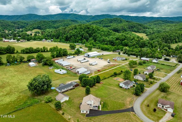313 Lily Lane, Mountain City, TN 37683