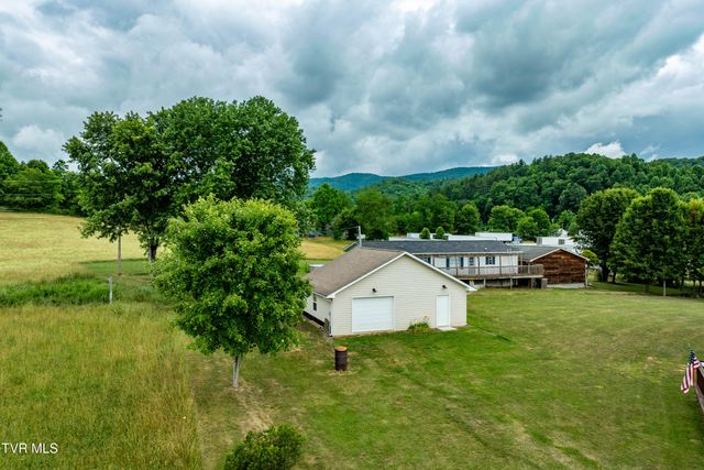 313 Lily Lane, Mountain City, TN 37683