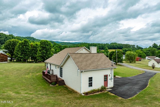 313 Lily Lane, Mountain City, TN 37683