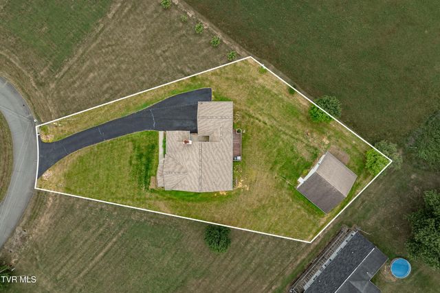 313 Lily Lane, Mountain City, TN 37683