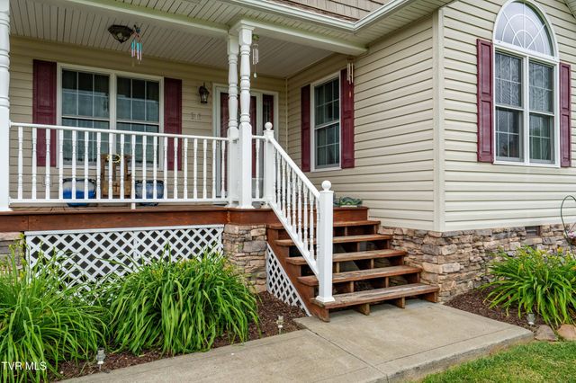 313 Lily Lane, Mountain City, TN 37683