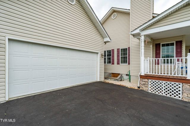313 Lily Lane, Mountain City, TN 37683