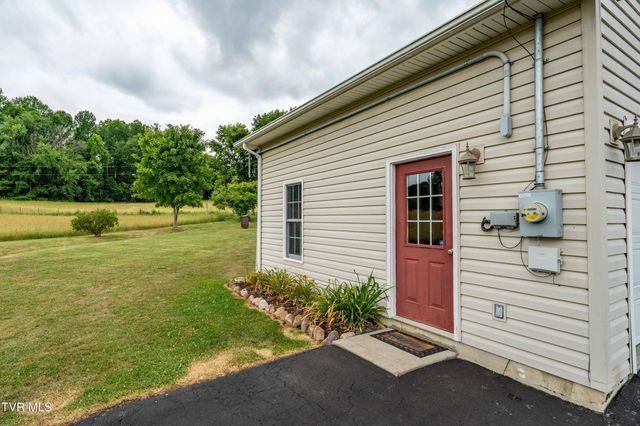 313 Lily Lane, Mountain City, TN 37683