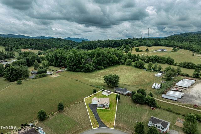 313 Lily Lane, Mountain City, TN 37683