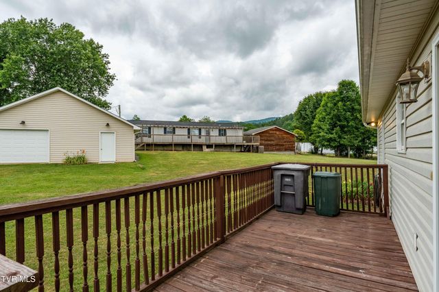 313 Lily Lane, Mountain City, TN 37683