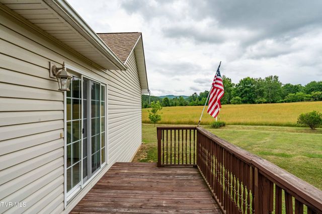 313 Lily Lane, Mountain City, TN 37683