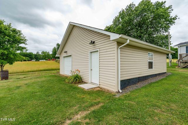313 Lily Lane, Mountain City, TN 37683