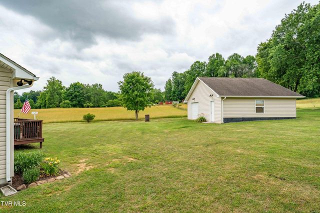 313 Lily Lane, Mountain City, TN 37683