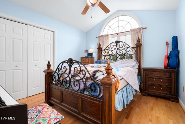 313 Lily Lane, Mountain City, TN 37683
