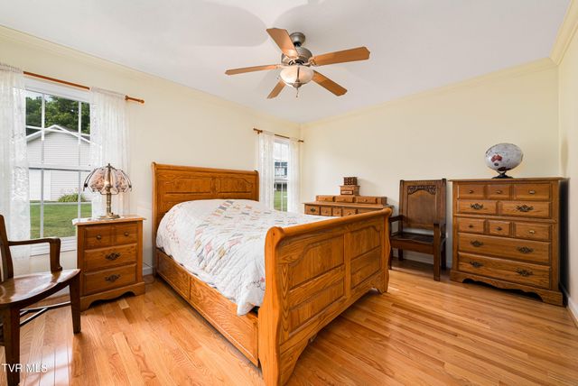 313 Lily Lane, Mountain City, TN 37683