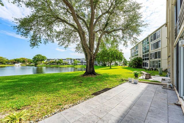 1027 Farnham O 1027, Deerfield Beach, FL 33442