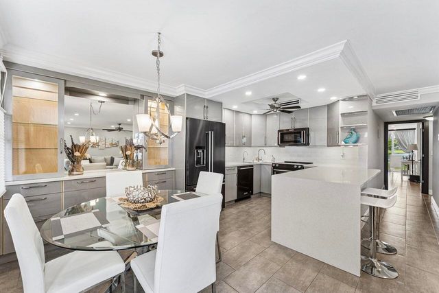 1027 Farnham O 1027, Deerfield Beach, FL 33442