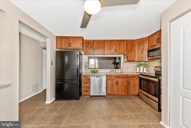 6616 PEBBLE CT, Frederick, MD 21703