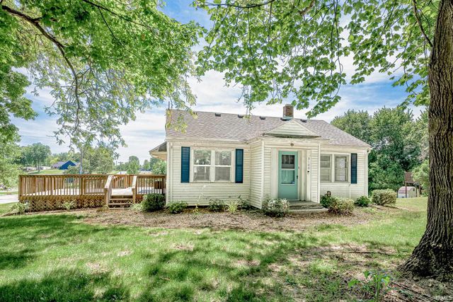 9100 E 500 S, Wolcottville, IN 46795