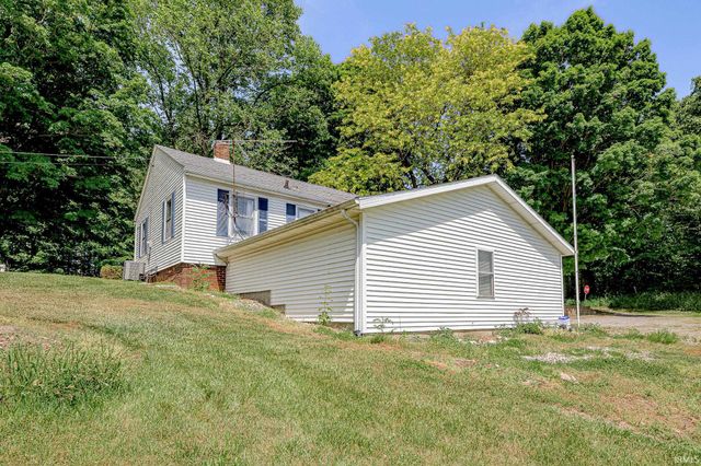 9100 E 500 S, Wolcottville, IN 46795