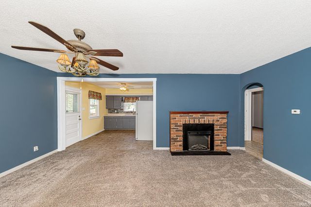 9100 E 500 S, Wolcottville, IN 46795