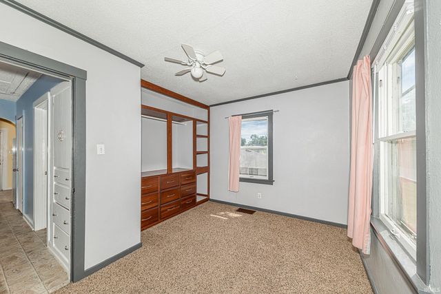 9100 E 500 S, Wolcottville, IN 46795