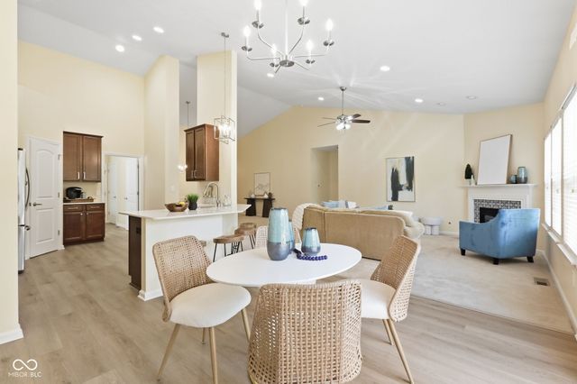 9713 Timberbrooke Boulevard, Mccordsville, IN 46055