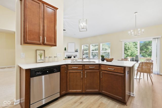 9713 Timberbrooke Boulevard, Mccordsville, IN 46055