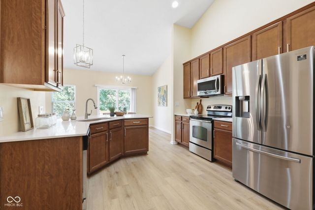 9713 Timberbrooke Boulevard, Mccordsville, IN 46055